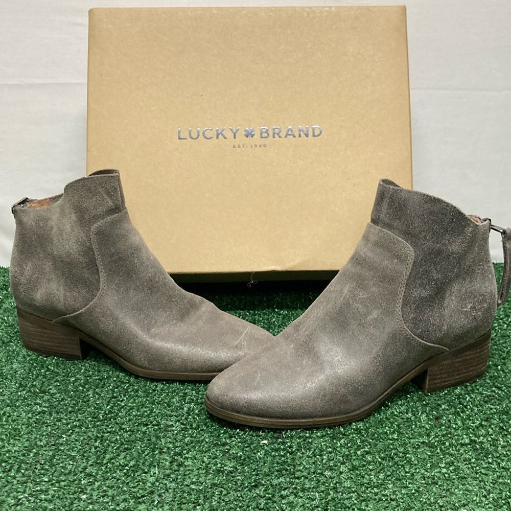 Lucky Brand Lahela Charcoal Suede Ankle Boots Womens Size 6 Okpm07031